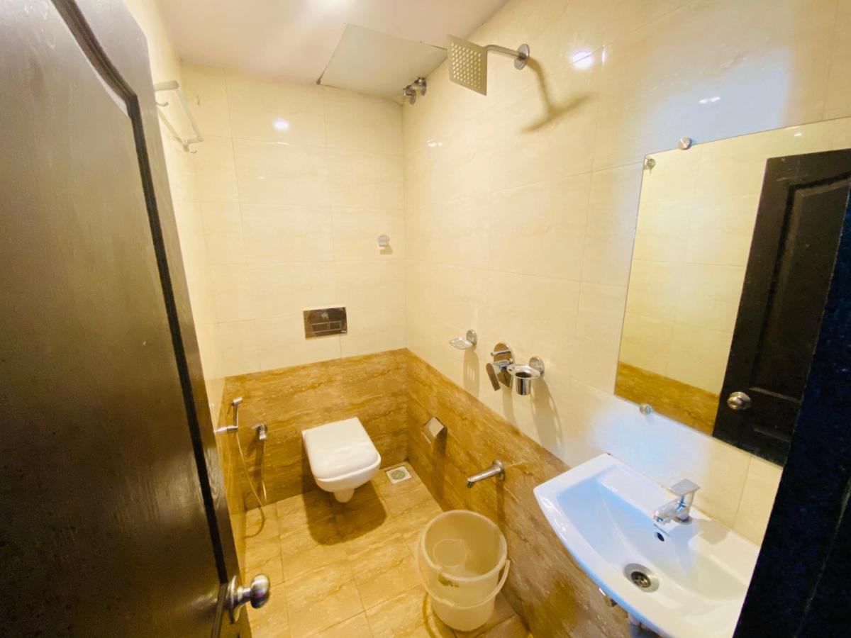 Airport Inn Residency ムンバイ エクステリア 写真