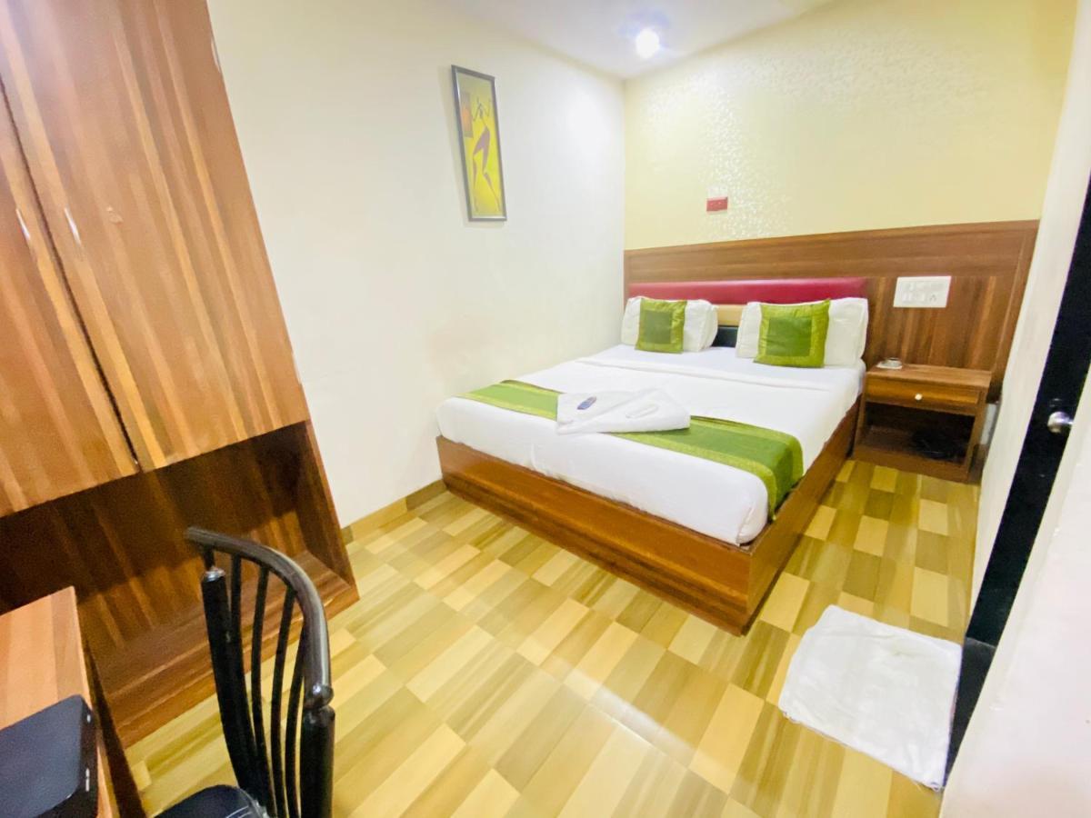 Airport Inn Residency ムンバイ エクステリア 写真