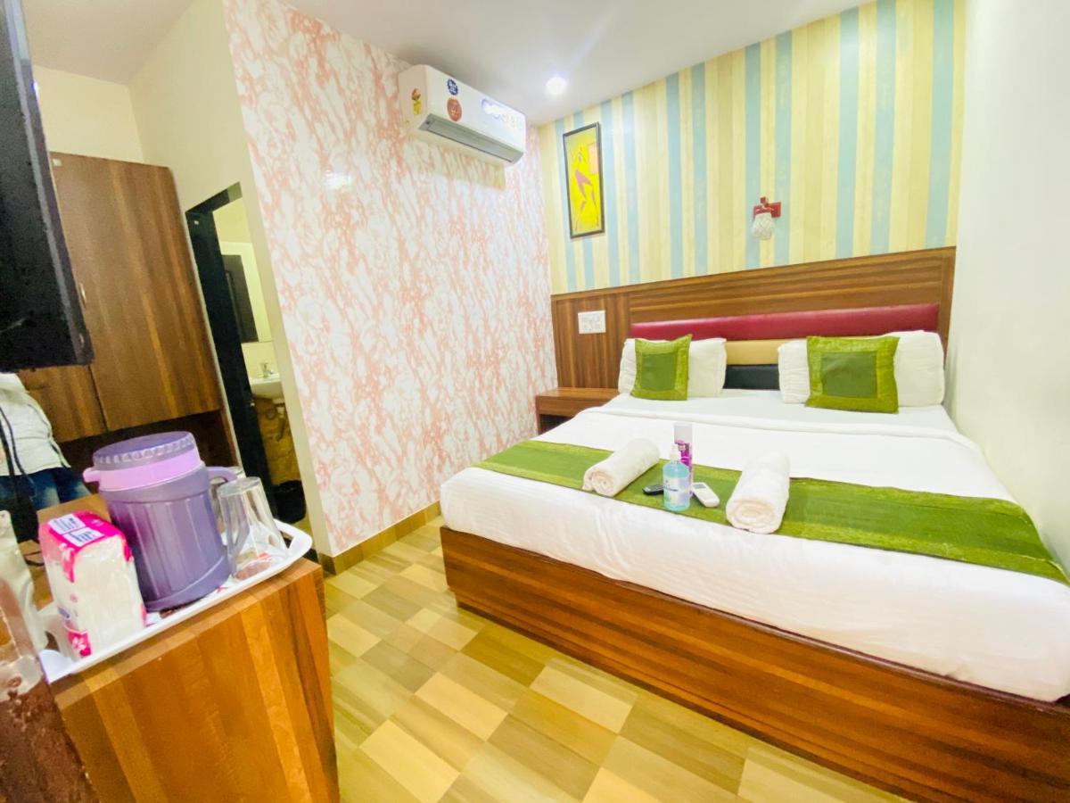 Airport Inn Residency ムンバイ エクステリア 写真