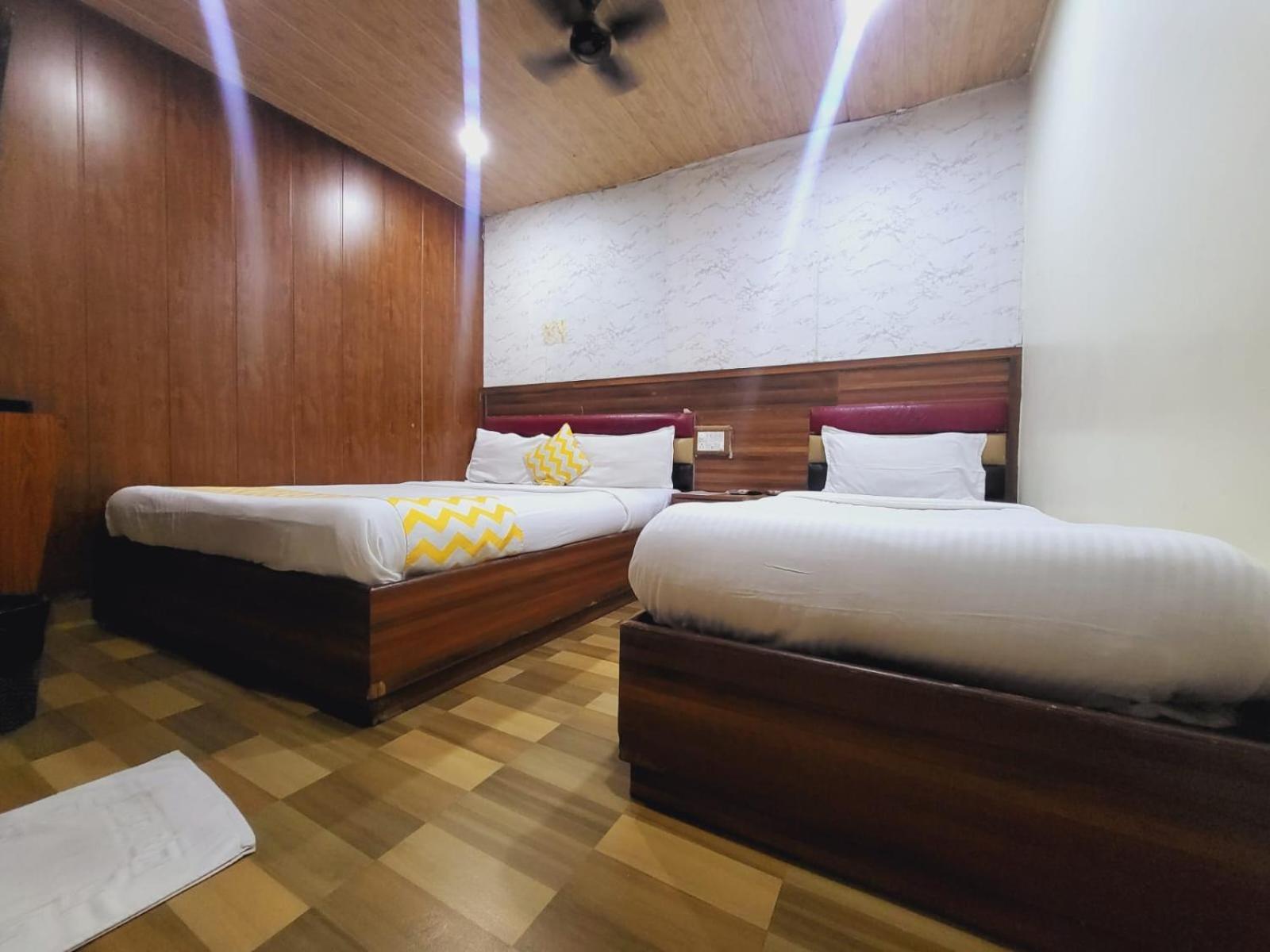 Airport Inn Residency ムンバイ エクステリア 写真