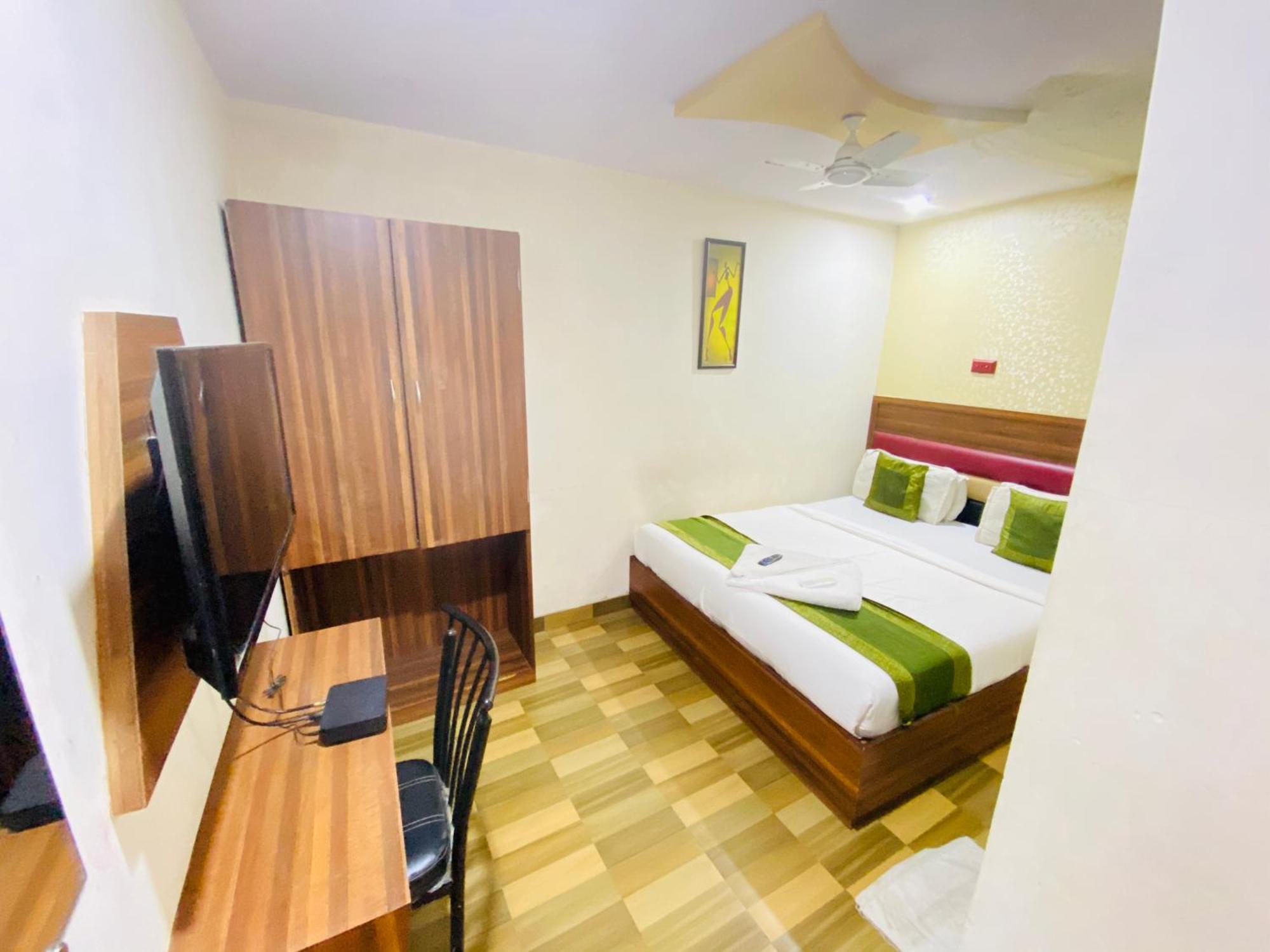Airport Inn Residency ムンバイ エクステリア 写真