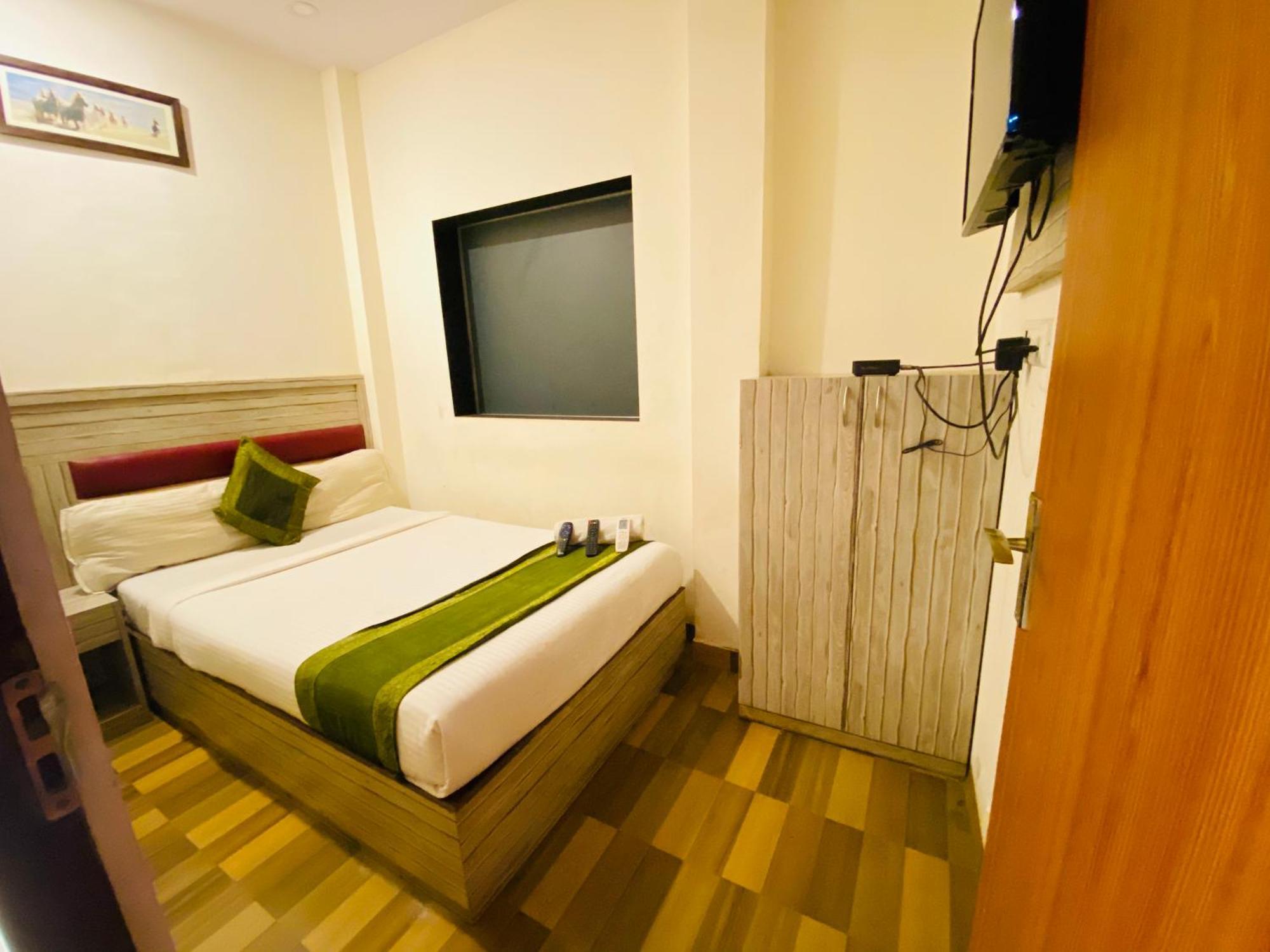 Airport Inn Residency ムンバイ エクステリア 写真