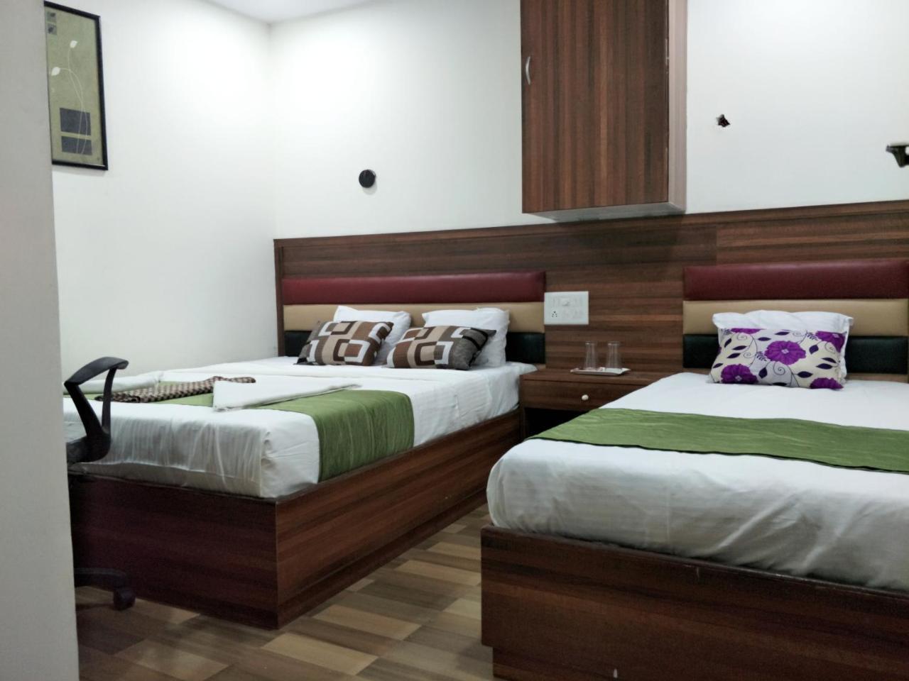 Airport Inn Residency ムンバイ エクステリア 写真