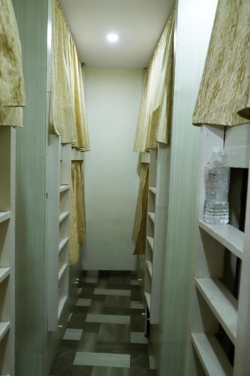 Airport Inn Residency ムンバイ エクステリア 写真