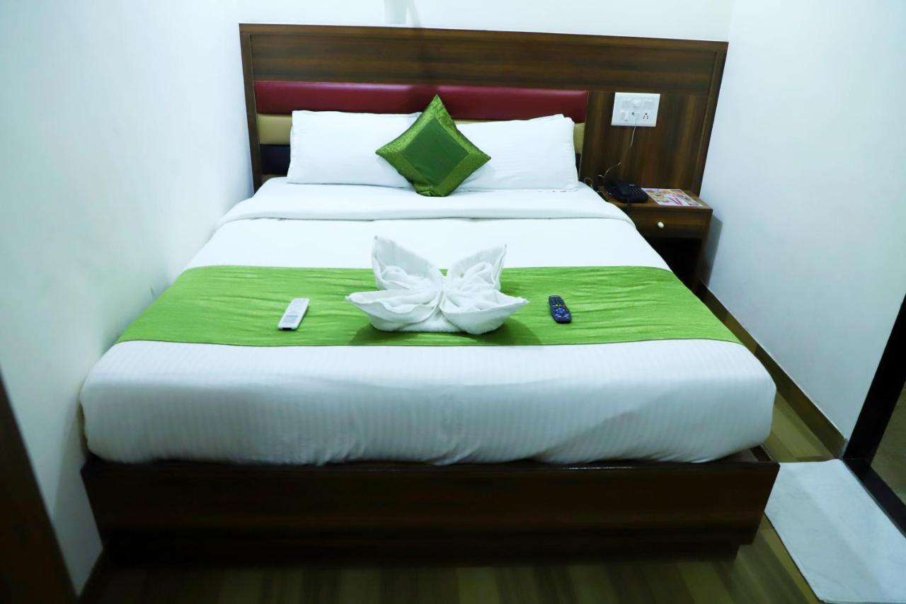 Airport Inn Residency ムンバイ エクステリア 写真