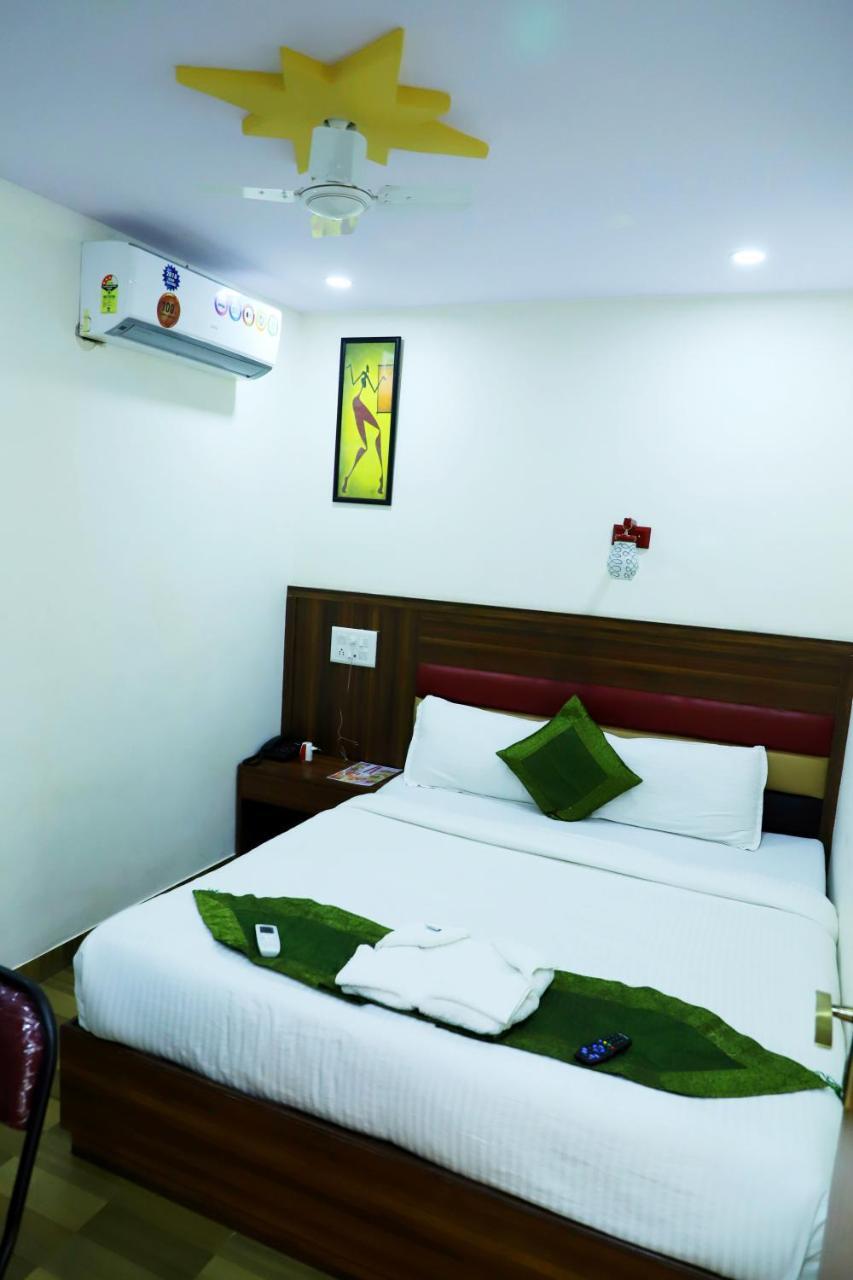 Airport Inn Residency ムンバイ エクステリア 写真