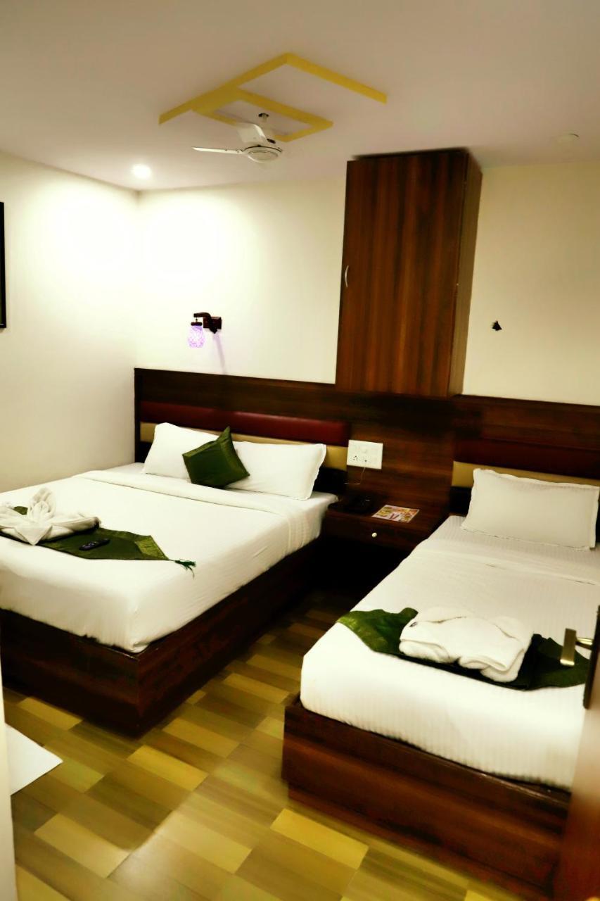 Airport Inn Residency ムンバイ エクステリア 写真